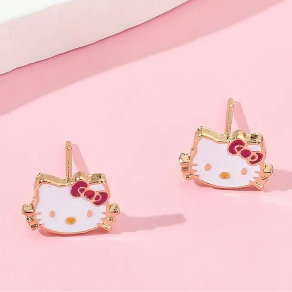 NWT! Hello Kitty Earrings - Cartoon Cat Ear Party Jewelry Fashion accessories.